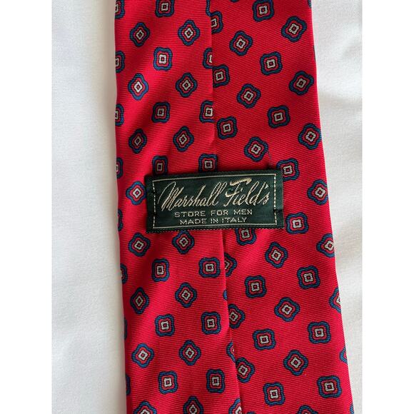 Vintage 1980’s MARSHALL FIELD’s Italian Silk Tie - Picture 1 of 3